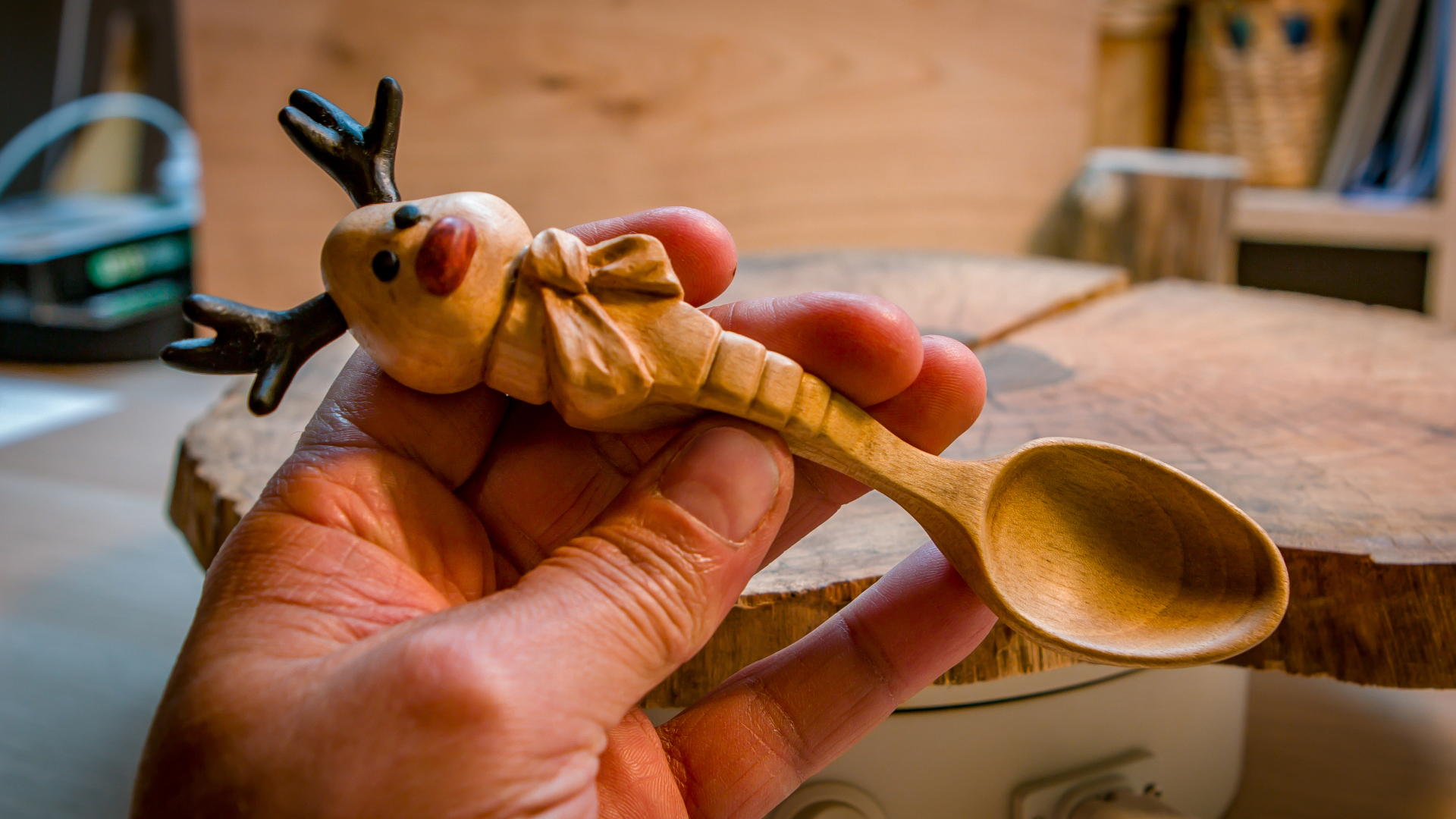 Christmas Spoon carving - Carver Mind.